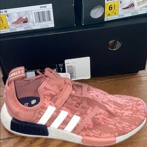 Women’s Adidas sneakers
